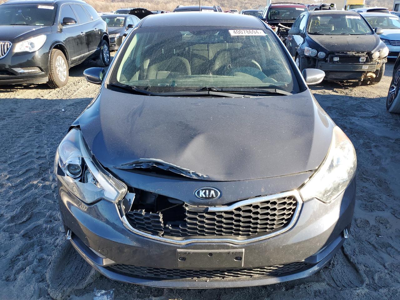 Photo 4 VIN: KNAFK5A89G5653717 - KIA FORTE 