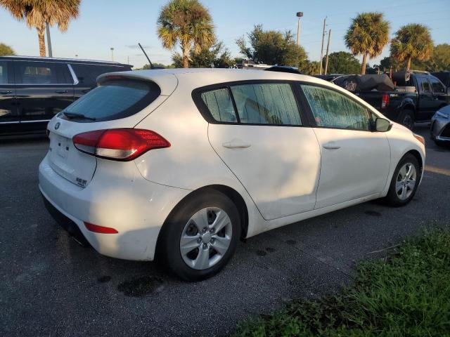 Photo 2 VIN: KNAFK5A89H5702058 - KIA FORTE LX 