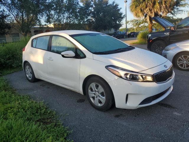 Photo 3 VIN: KNAFK5A89H5702058 - KIA FORTE LX 