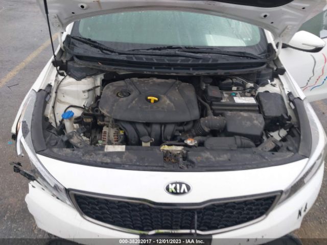 Photo 9 VIN: KNAFK5A89J5772729 - KIA FORTE 