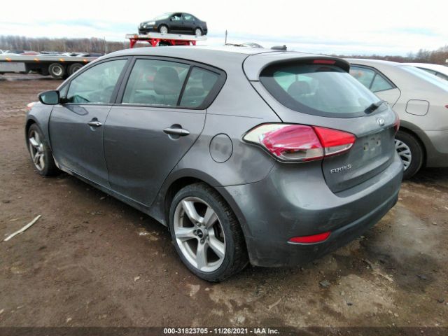 Photo 2 VIN: KNAFK5A8XG5659557 - KIA FORTE 5-DOOR 