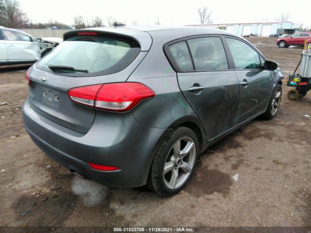 Photo 3 VIN: KNAFK5A8XG5659557 - KIA FORTE 5-DOOR 