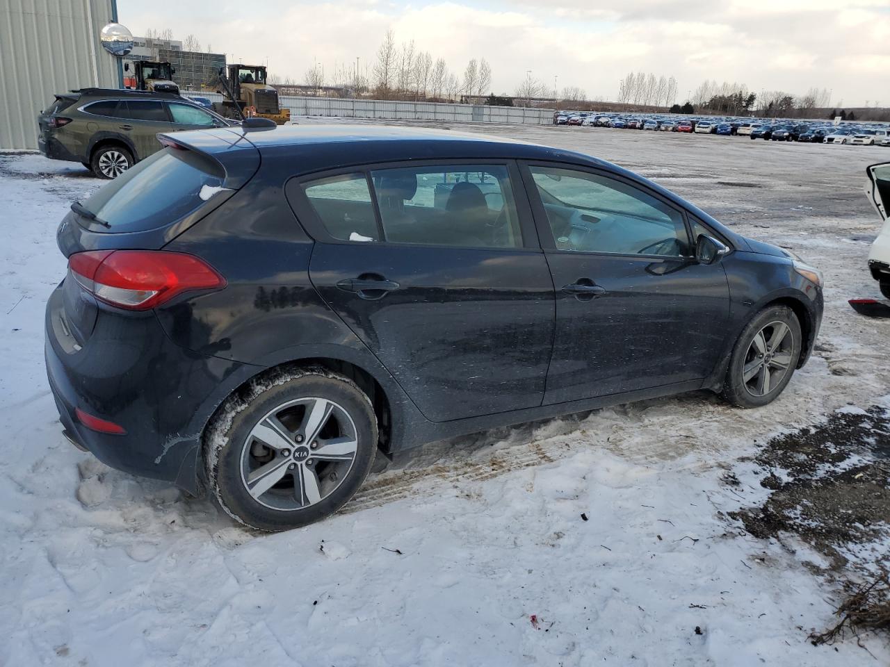 Photo 2 VIN: KNAFK5A8XJ5771511 - KIA FORTE 