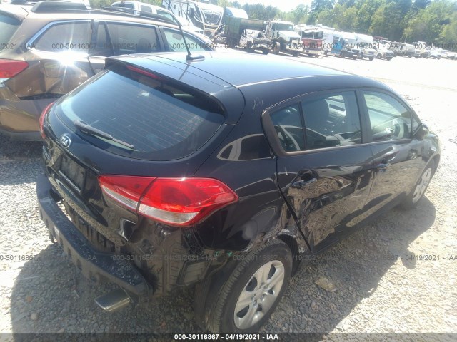 Photo 3 VIN: KNAFK5A8XJ5773081 - KIA FORTE5 