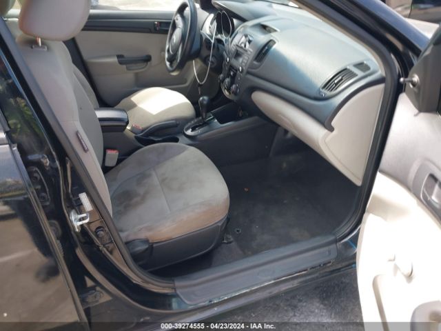 Photo 4 VIN: KNAFT4A20A5295367 - KIA FORTE 