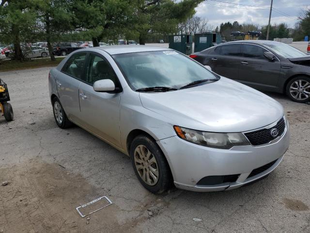 Photo 3 VIN: KNAFT4A20C5621770 - KIA FORTE LX 