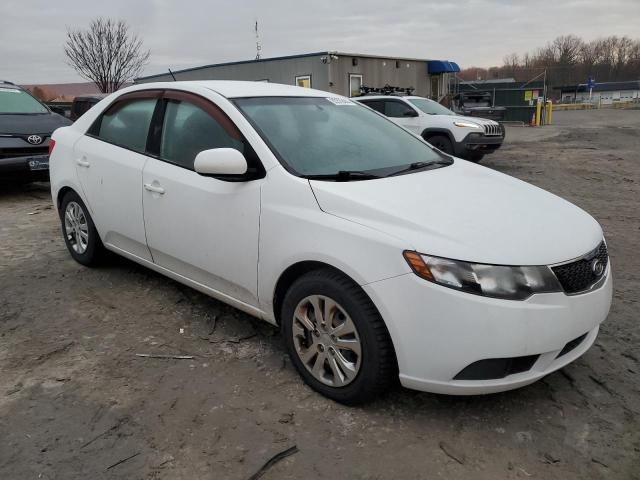 Photo 3 VIN: KNAFT4A20D5676544 - KIA FORTE LX 