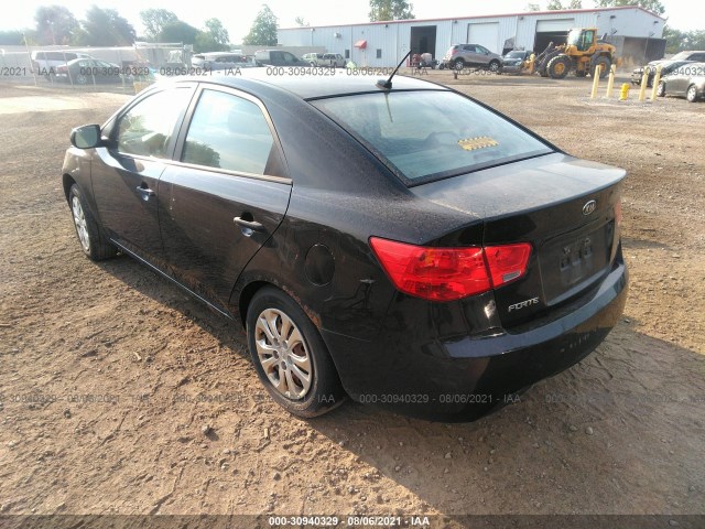 Photo 2 VIN: KNAFT4A21A5309647 - KIA FORTE 