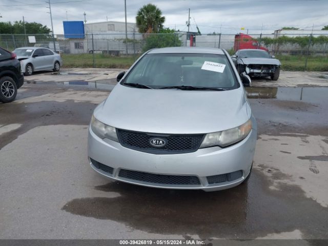 Photo 5 VIN: KNAFT4A21A5819934 - KIA FORTE 