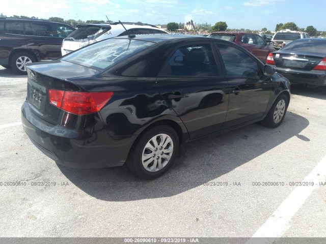 Photo 3 VIN: KNAFT4A21A5846017 - KIA FORTE 