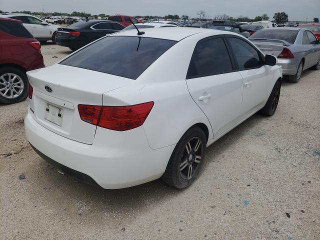 Photo 3 VIN: KNAFT4A21A5857549 - KIA FORTE LX 