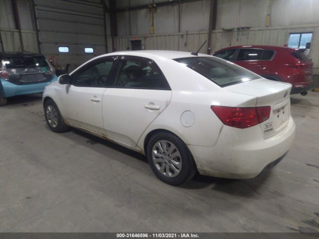 Photo 2 VIN: KNAFT4A21C5485245 - KIA FORTE 