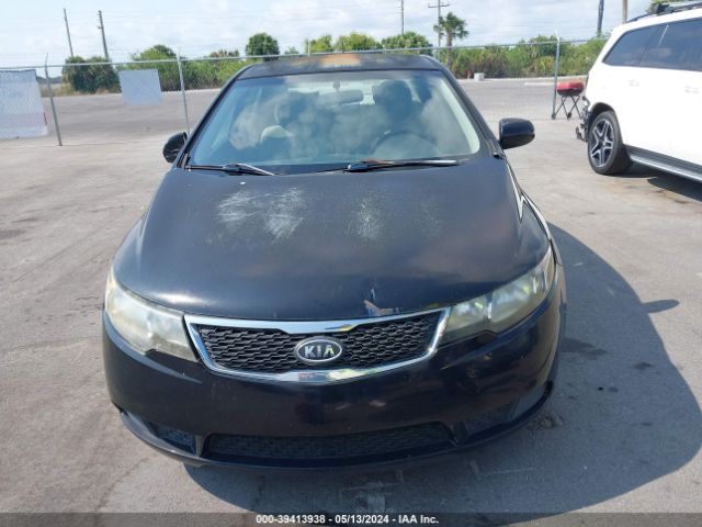 Photo 5 VIN: KNAFT4A21C5536730 - KIA FORTE 