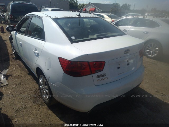 Photo 2 VIN: KNAFT4A21C5555455 - KIA FORTE 