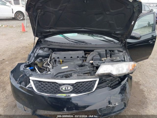 Photo 9 VIN: KNAFT4A21C5639663 - KIA FORTE 