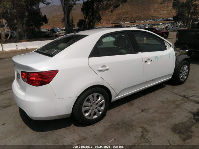 Photo 3 VIN: KNAFT4A21D5658568 - KIA FORTE 