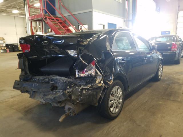 Photo 3 VIN: KNAFT4A21D5704884 - KIA FORTE LX 