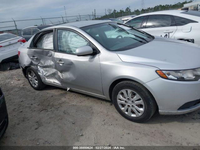 Photo 5 VIN: KNAFT4A21D5723354 - KIA FORTE 