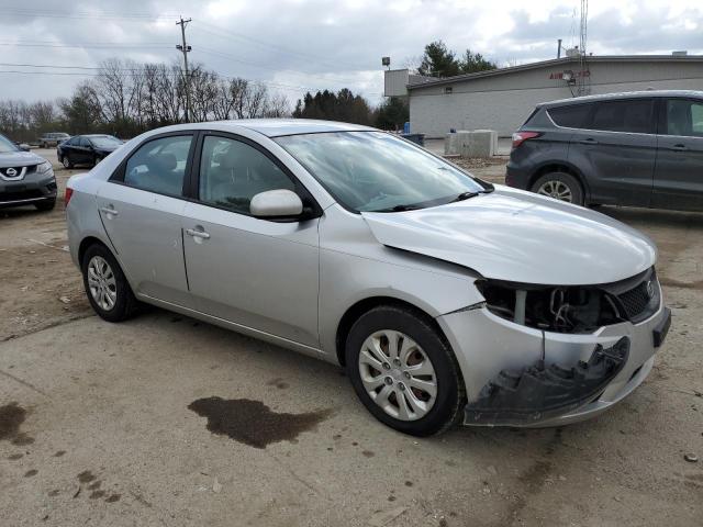 Photo 3 VIN: KNAFT4A22A5301167 - KIA FORTE LX 