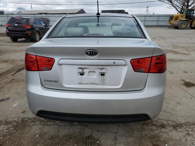 Photo 5 VIN: KNAFT4A22A5301167 - KIA FORTE LX 