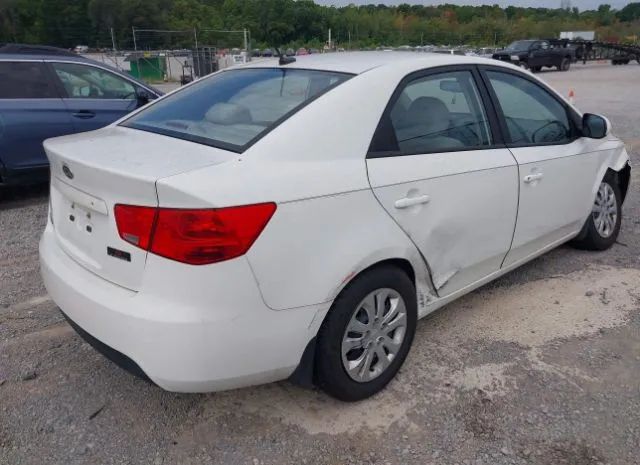 Photo 3 VIN: KNAFT4A22A5818257 - KIA FORTE 