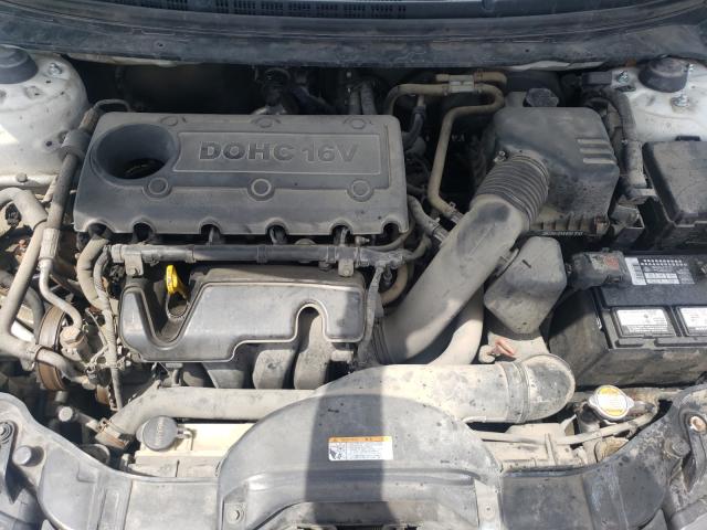 Photo 6 VIN: KNAFT4A22A5875560 - KIA FORTE LX 