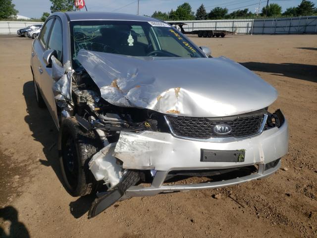 Photo 8 VIN: KNAFT4A22B5349091 - KIA FORTE LX 