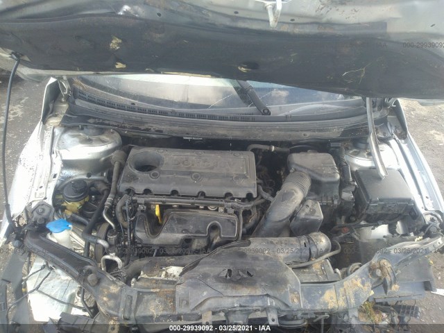 Photo 9 VIN: KNAFT4A22B5381491 - KIA FORTE 