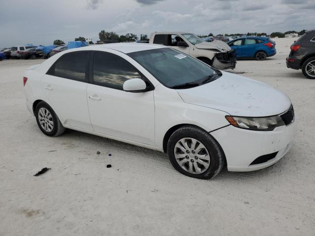 Photo 3 VIN: KNAFT4A22C5582132 - KIA FORTE 