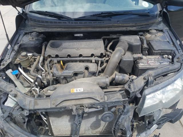 Photo 6 VIN: KNAFT4A22D5679297 - KIA FORTE LX 