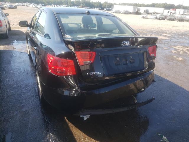 Photo 2 VIN: KNAFT4A22D5715523 - KIA FORTE LX 