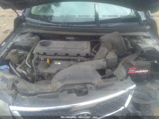 Photo 9 VIN: KNAFT4A22D5718079 - KIA FORTE 