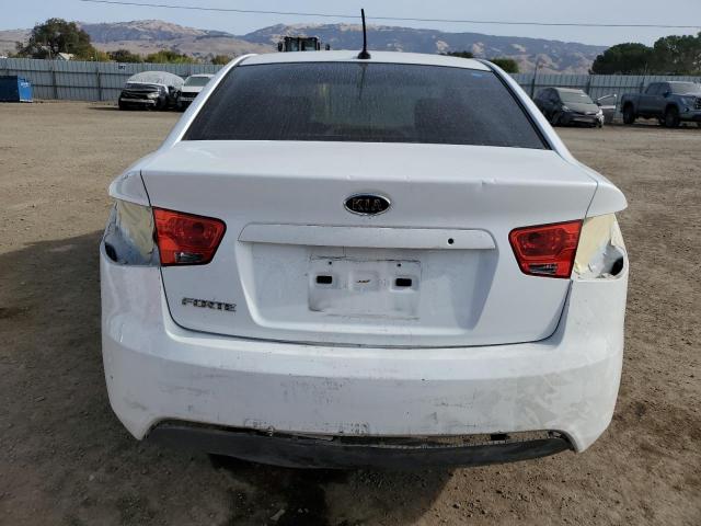 Photo 5 VIN: KNAFT4A22D5721743 - KIA FORTE LX 