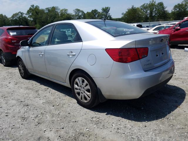 Photo 2 VIN: KNAFT4A22D5724884 - KIA FORTE LX 