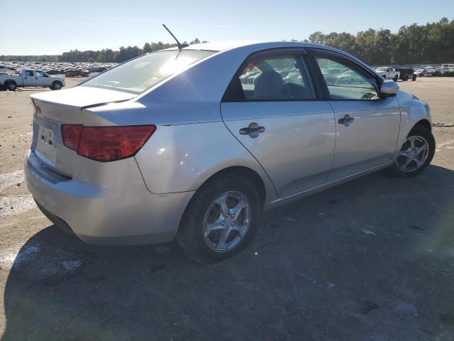 Photo 2 VIN: KNAFT4A23A5249922 - KIA FORTE LX 