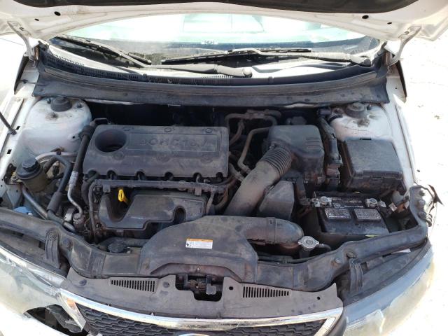 Photo 10 VIN: KNAFT4A23B5351772 - KIA FORTE LX 