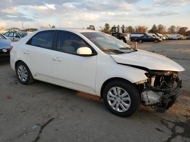 Photo 3 VIN: KNAFT4A23B5388899 - KIA FORTE 