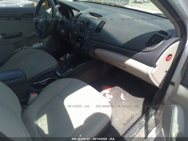 Photo 4 VIN: KNAFT4A23C5590112 - KIA FORTE 