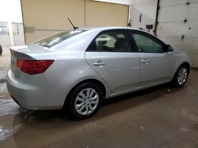 Photo 2 VIN: KNAFT4A23D5658863 - KIA FORTE LX 