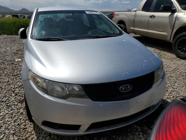 Photo 4 VIN: KNAFT4A24A5046523 - KIA FORTE 