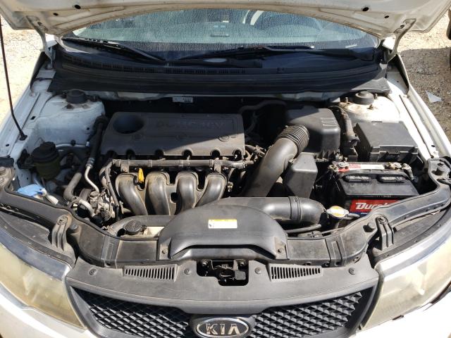 Photo 6 VIN: KNAFT4A24A5046540 - KIA FORTE LX 