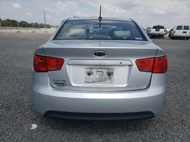 Photo 5 VIN: KNAFT4A24A5049664 - KIA FORTE LX 