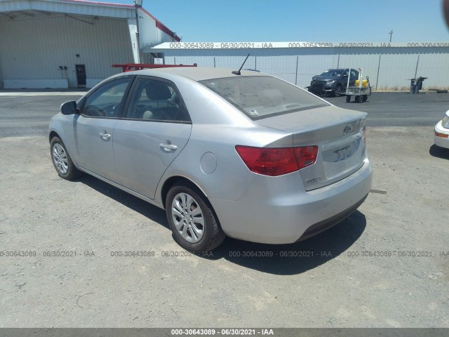 Photo 2 VIN: KNAFT4A24A5112388 - KIA FORTE 