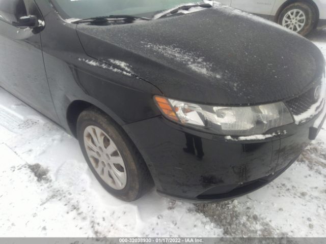 Photo 5 VIN: KNAFT4A24A5169335 - KIA FORTE 