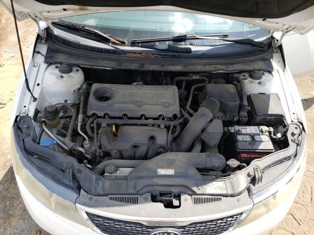 Photo 10 VIN: KNAFT4A24B5888022 - KIA FORTE LX 