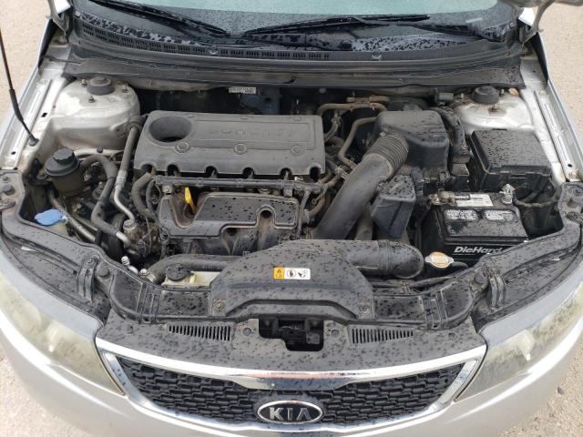 Photo 10 VIN: KNAFT4A24C5532896 - KIA FORTE 