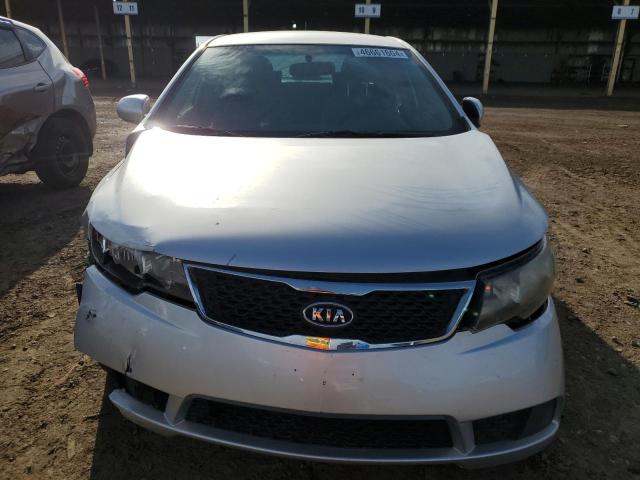 Photo 4 VIN: KNAFT4A24C5551447 - KIA FORTE 