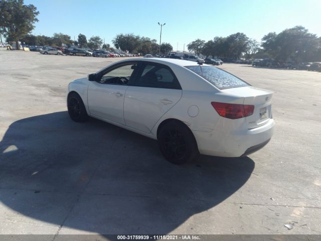 Photo 2 VIN: KNAFT4A24C5558608 - KIA FORTE 