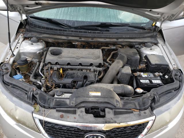 Photo 6 VIN: KNAFT4A24C5640032 - KIA FORTE LX 