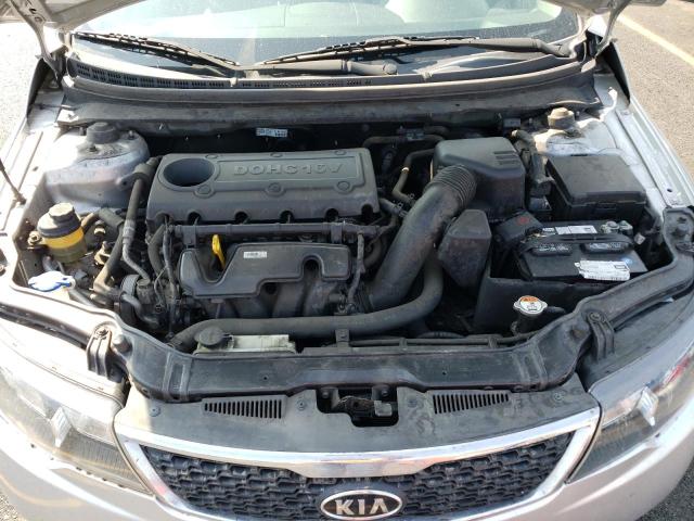 Photo 10 VIN: KNAFT4A24D5723106 - KIA FORTE LX 